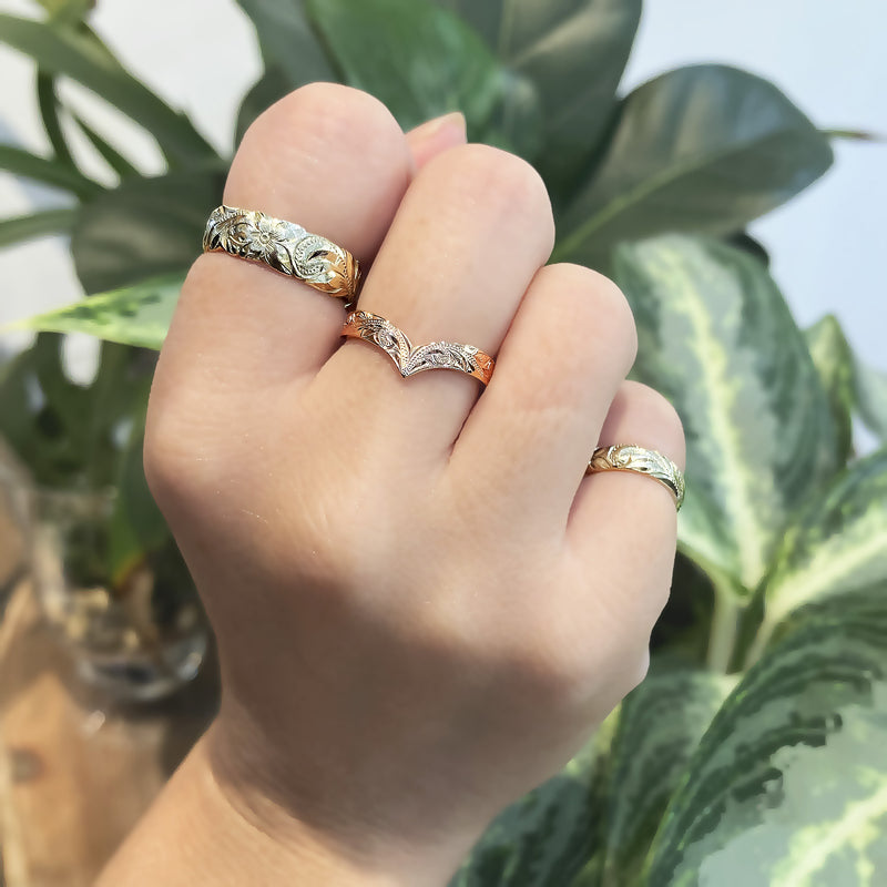 3mm Kohola Whale Tail Ring [14K/18K Gold]