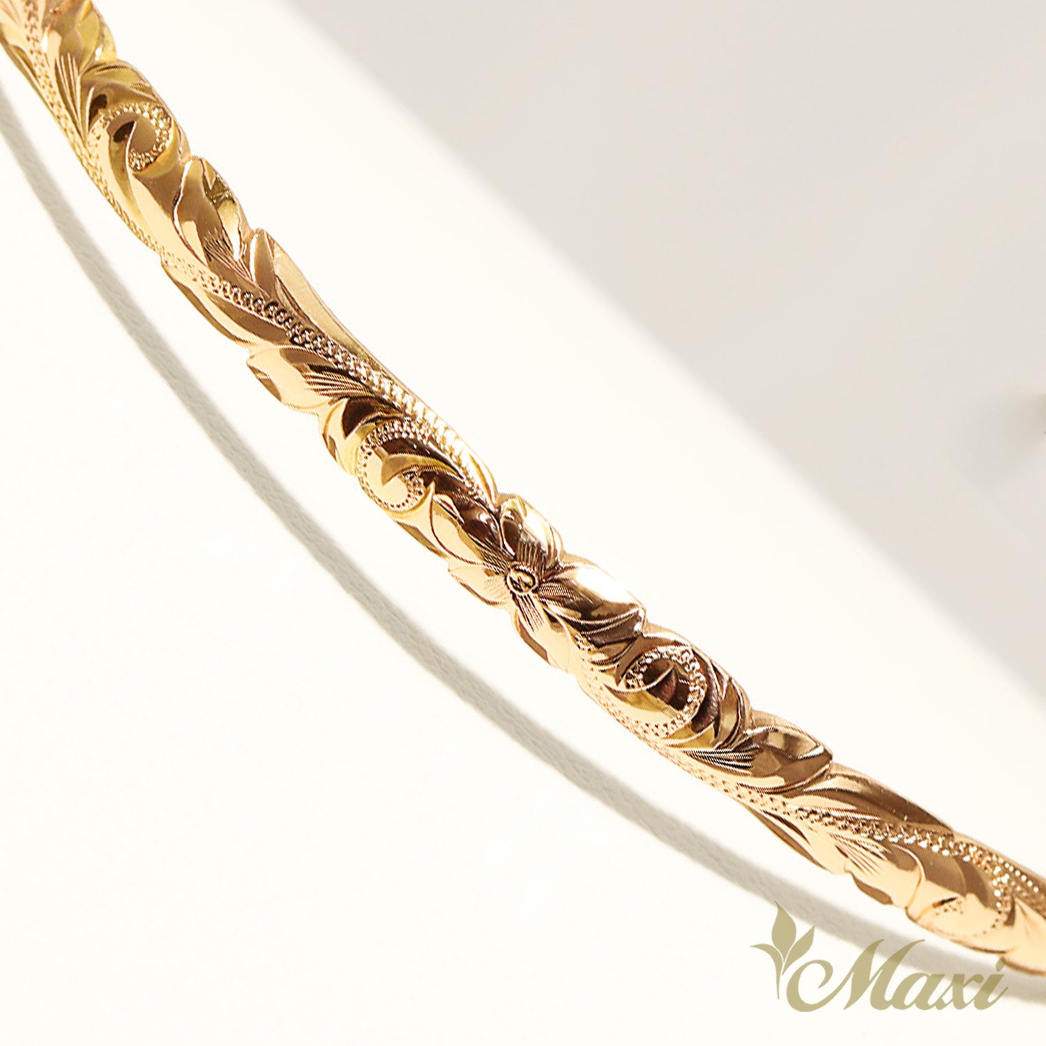4mm Open Bangle Bracelet_Barrel Shape_Cut Out Edge [14K/18K Gold]