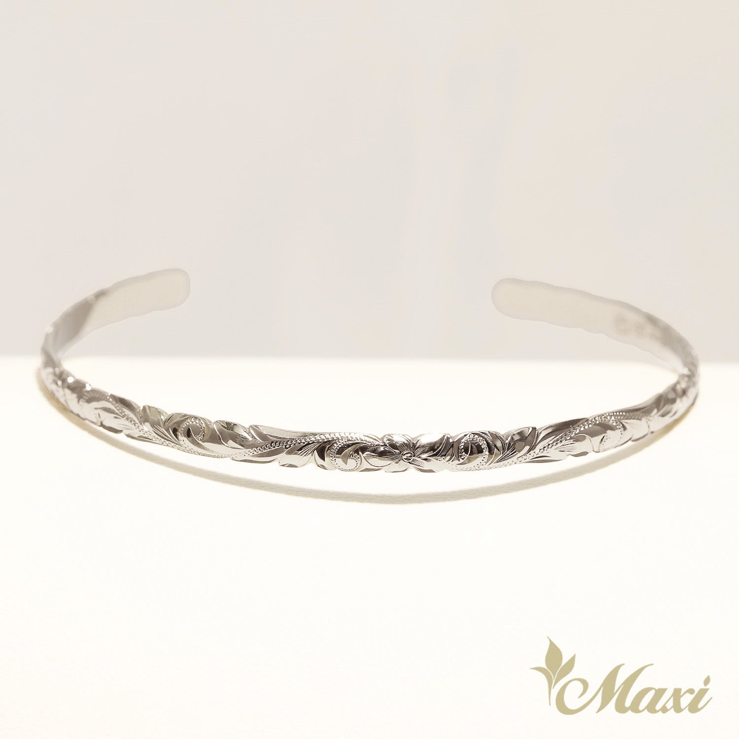 4mm Open Bangle Bracelet_Barrel Shape_Cut Out Edge [14K/18K Gold]
