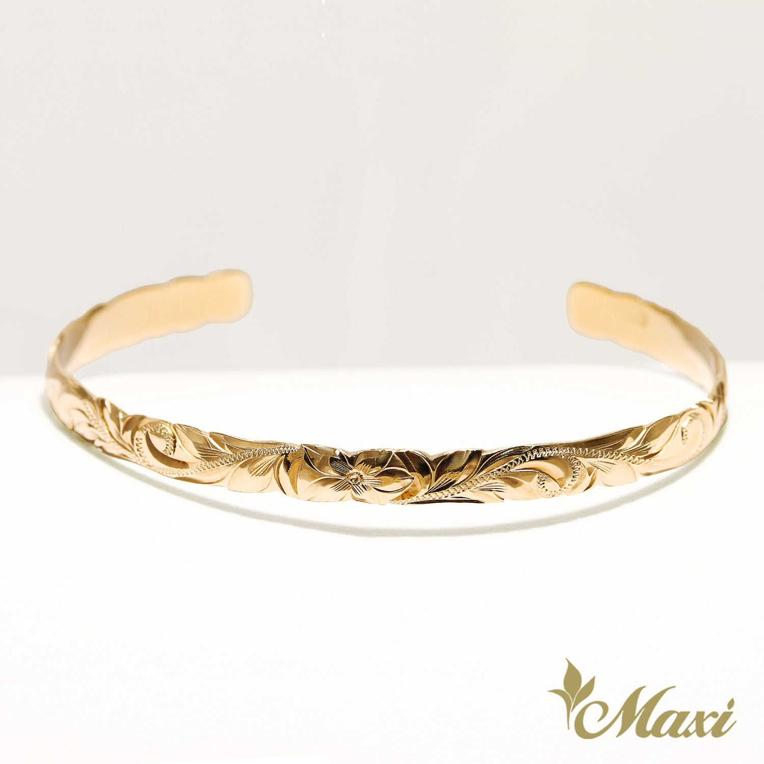 6mm Open Bangle Bracelet_Barrel Shape_Cut Out Edge [14K/18K Gold]