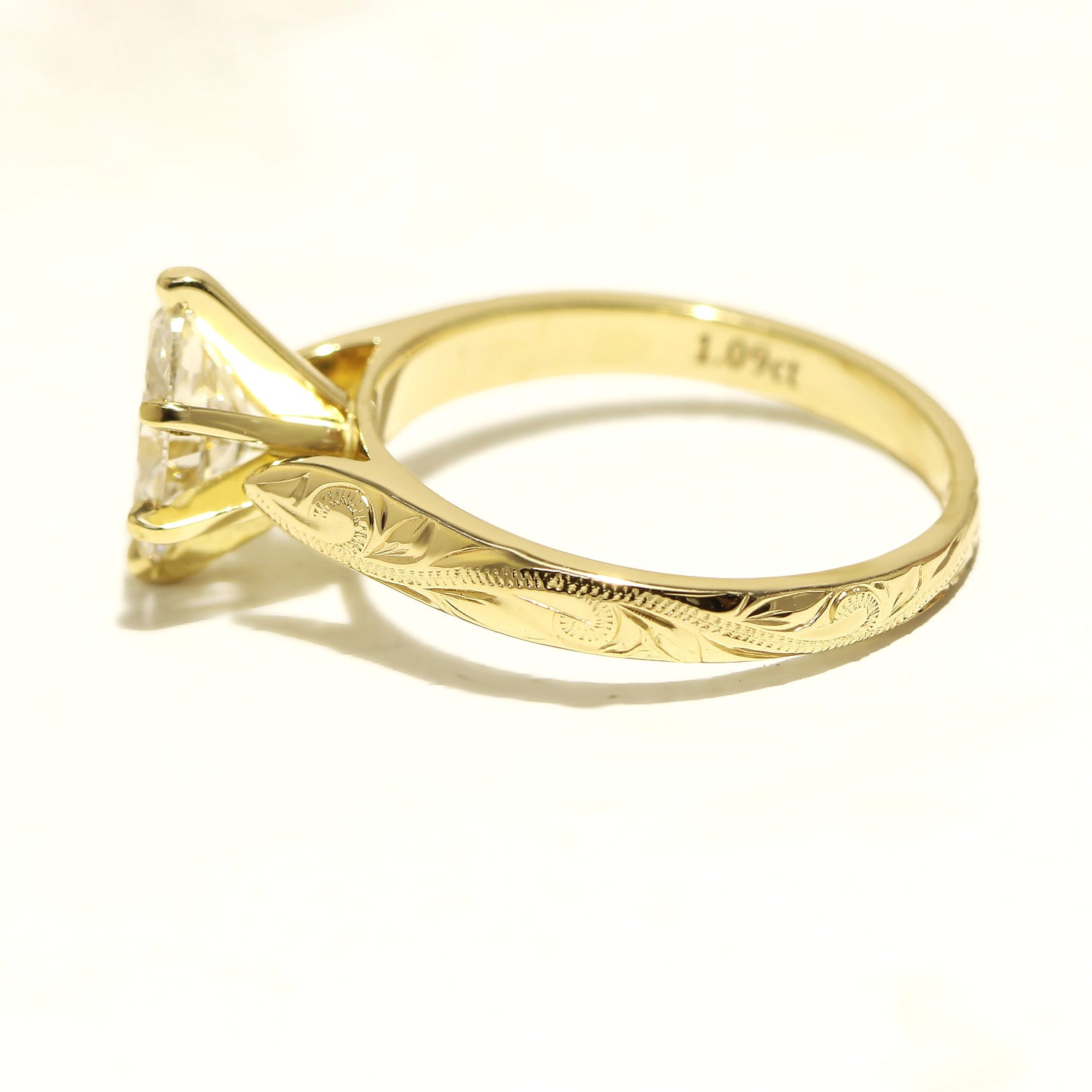 1 Carat Oval Lab-Grown Diamond Hawaiian Engraved Solitaire_ Tapered Ring [14K/18K Gold]