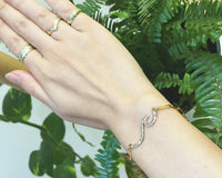 Nalu Wave Bracelet with Paper Clip Cahin [14K Gold]