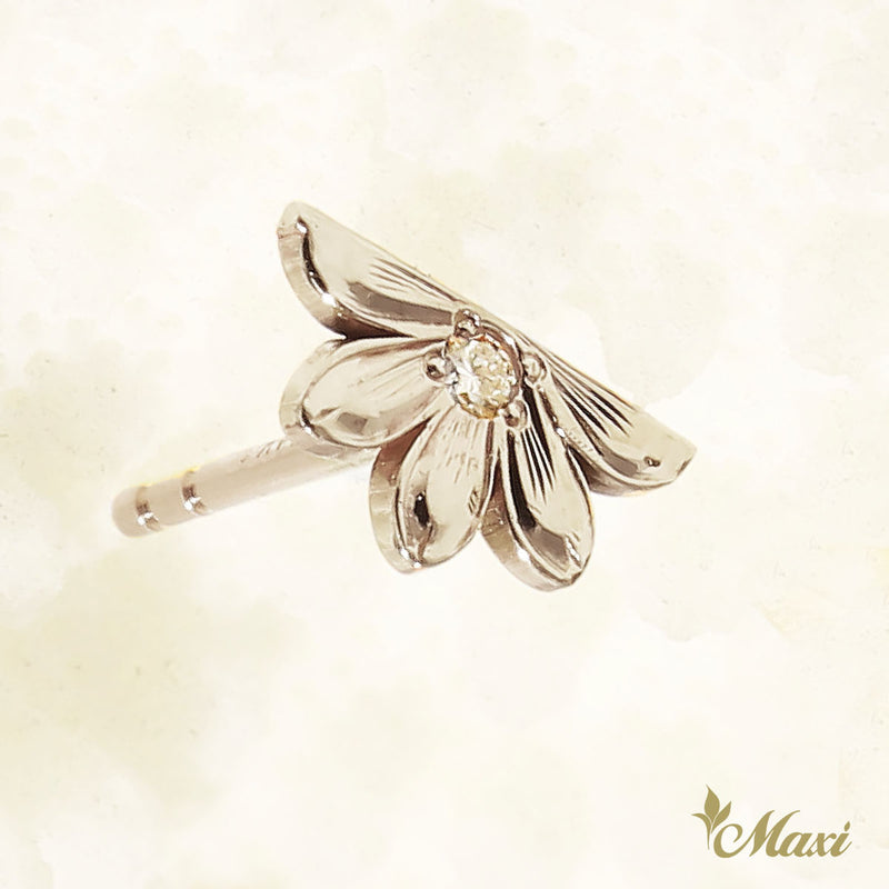 Naupaka earring with Diamond _White gold